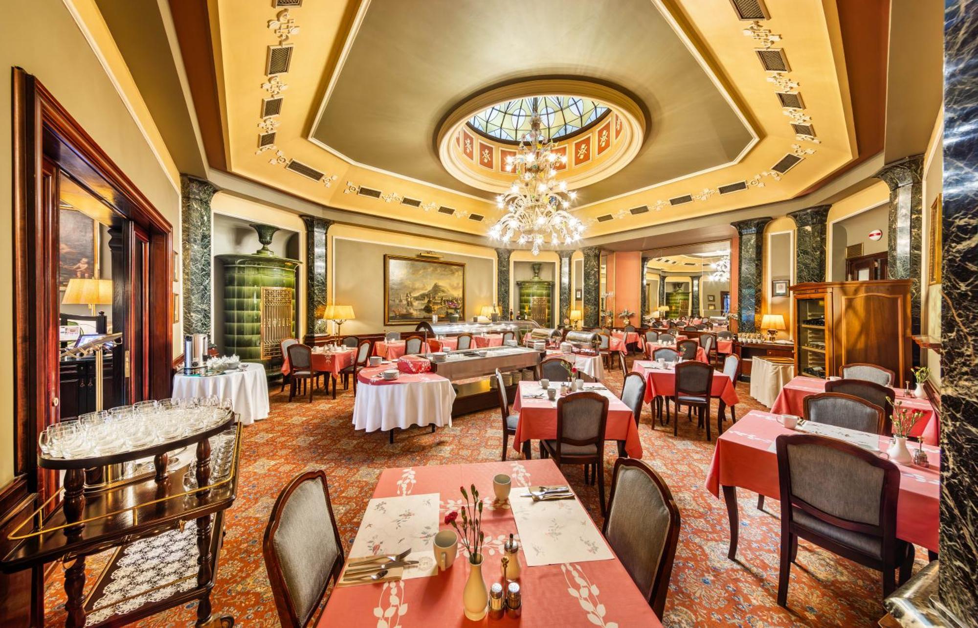 Esplanade Hotel
