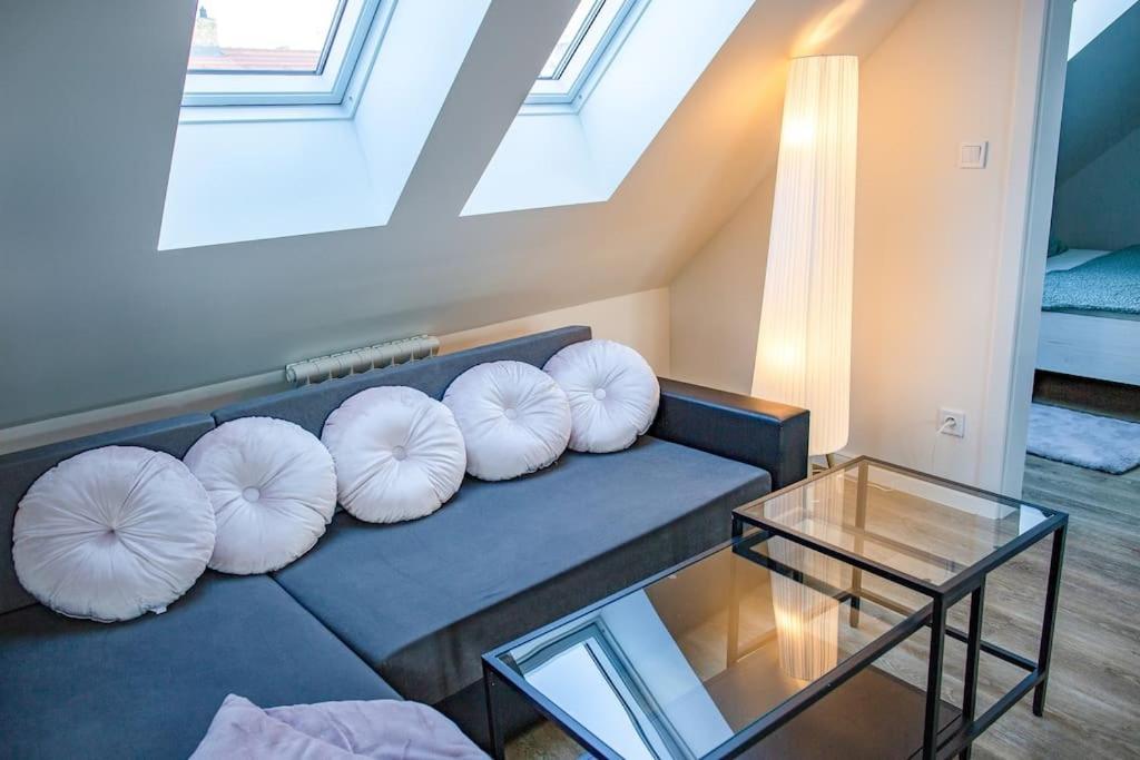 Bohemia 95m Daire Prag