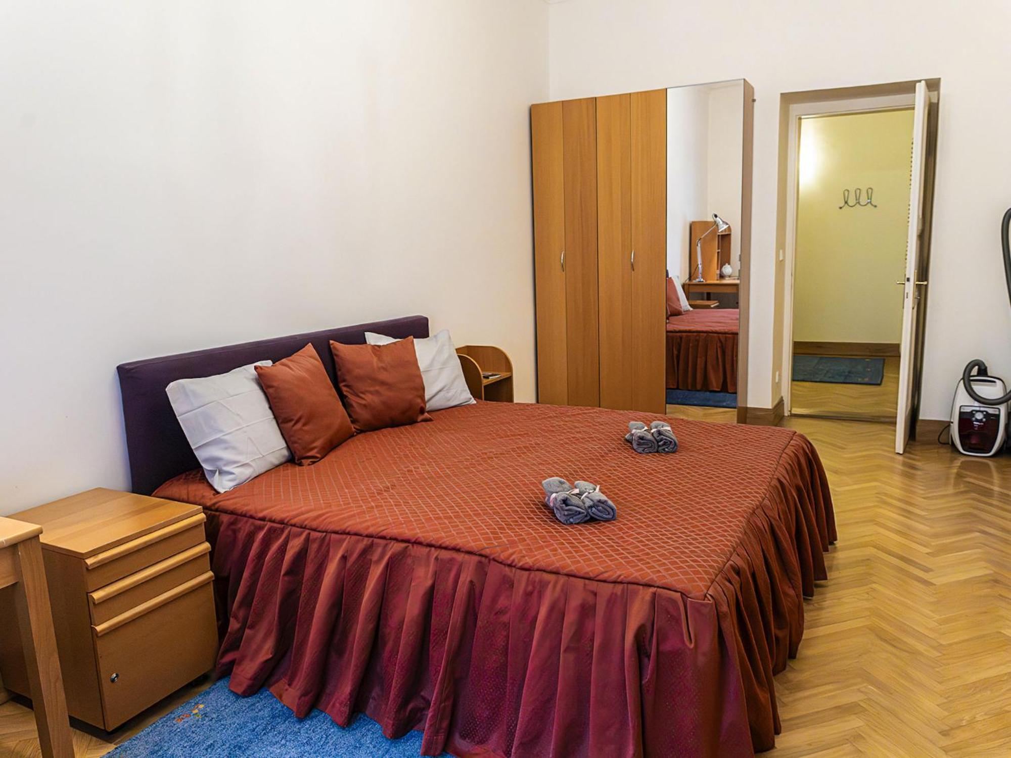 Manes By Interhome Prag