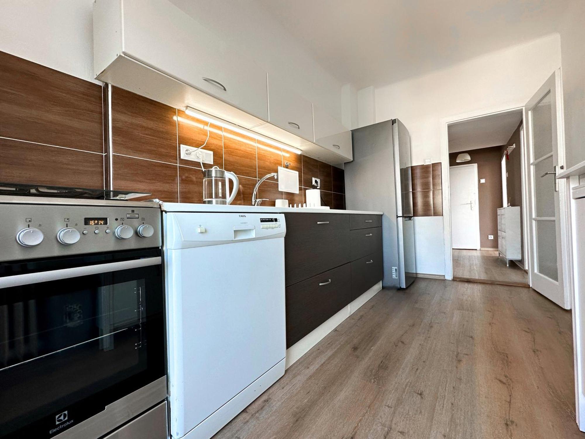 Eden Slavia Apartment Prague