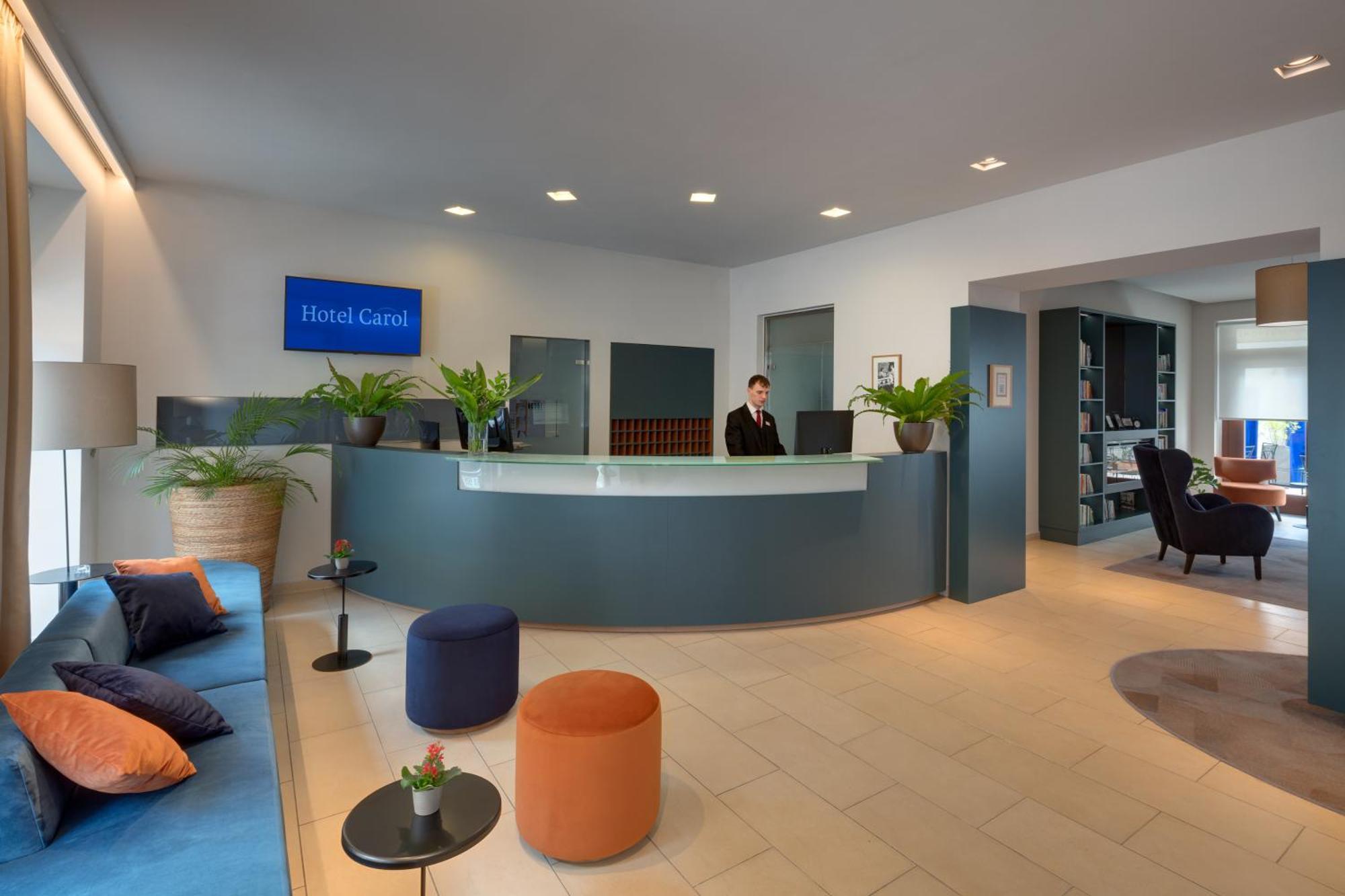 Otel Carol 4*