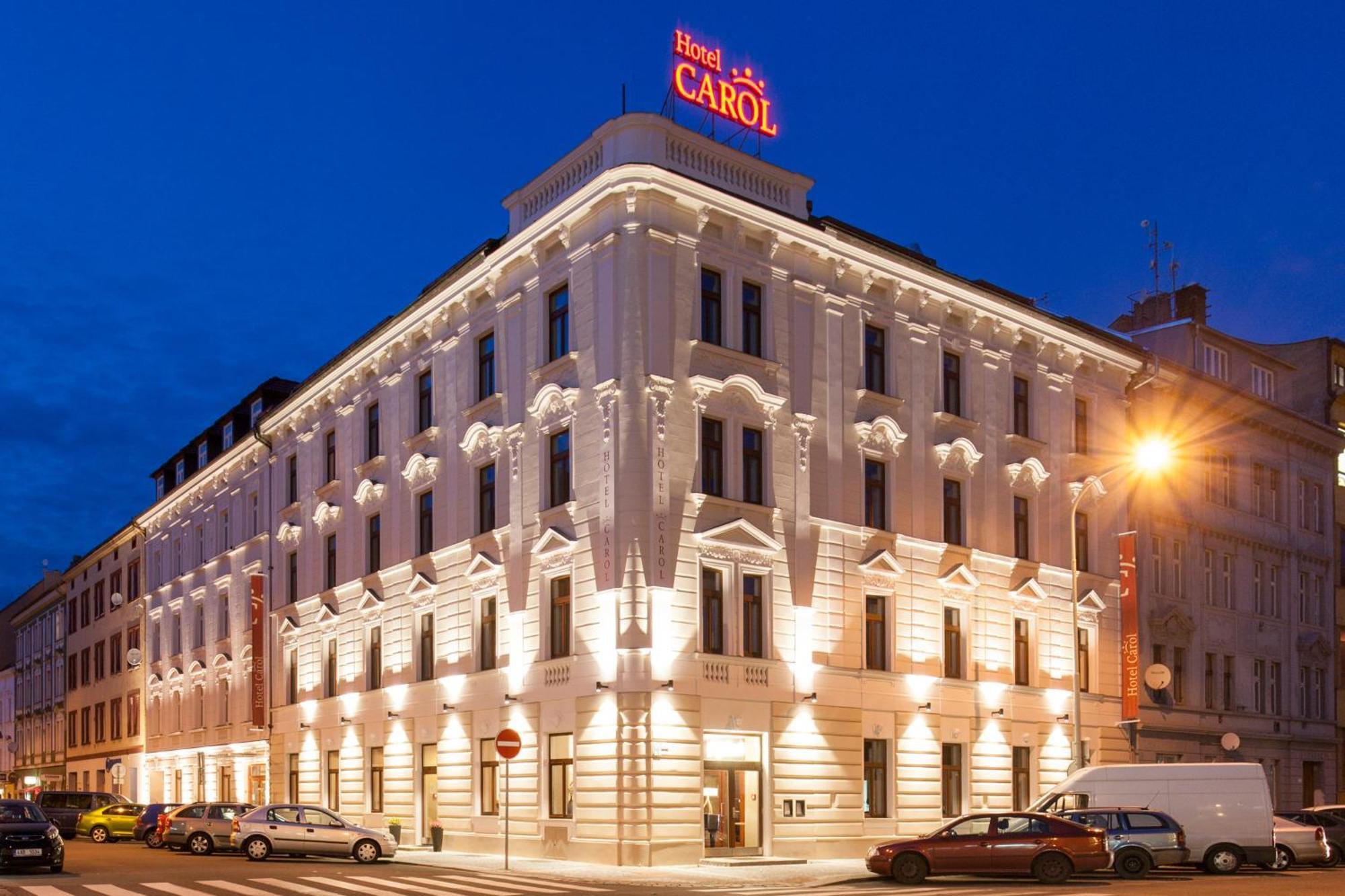 Otel Carol