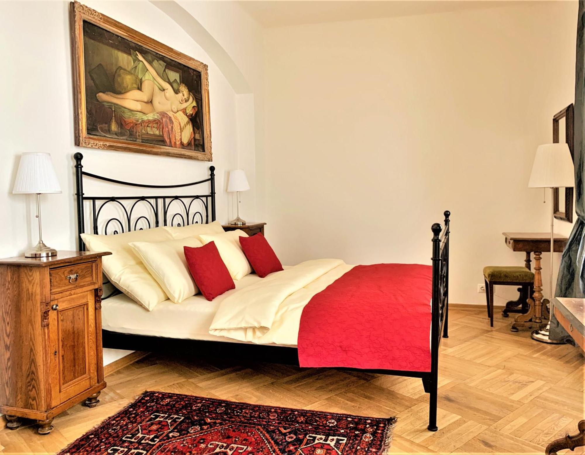 Small Luxury Palace Otel