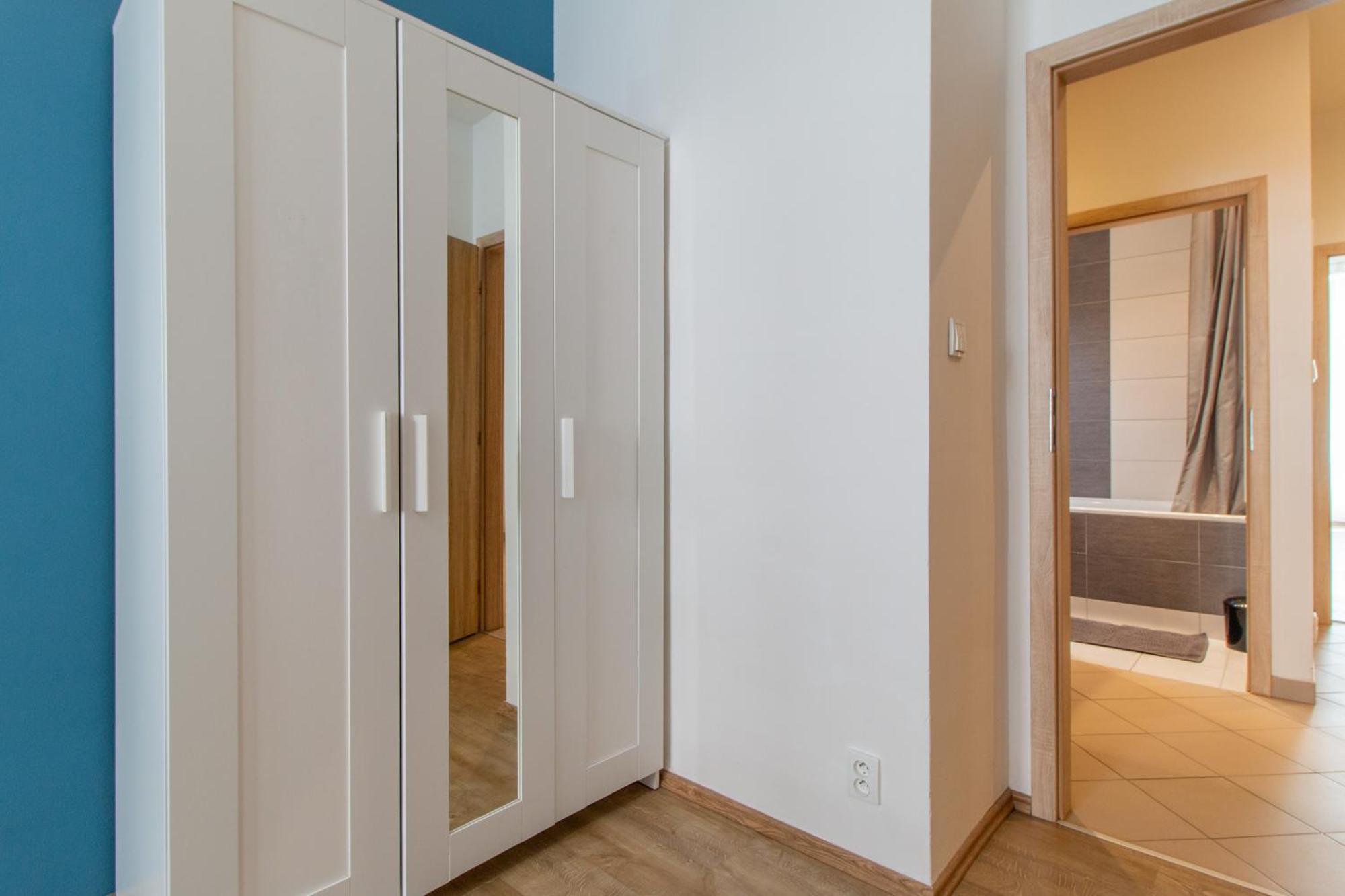 Riverside Cr Apartment Prague