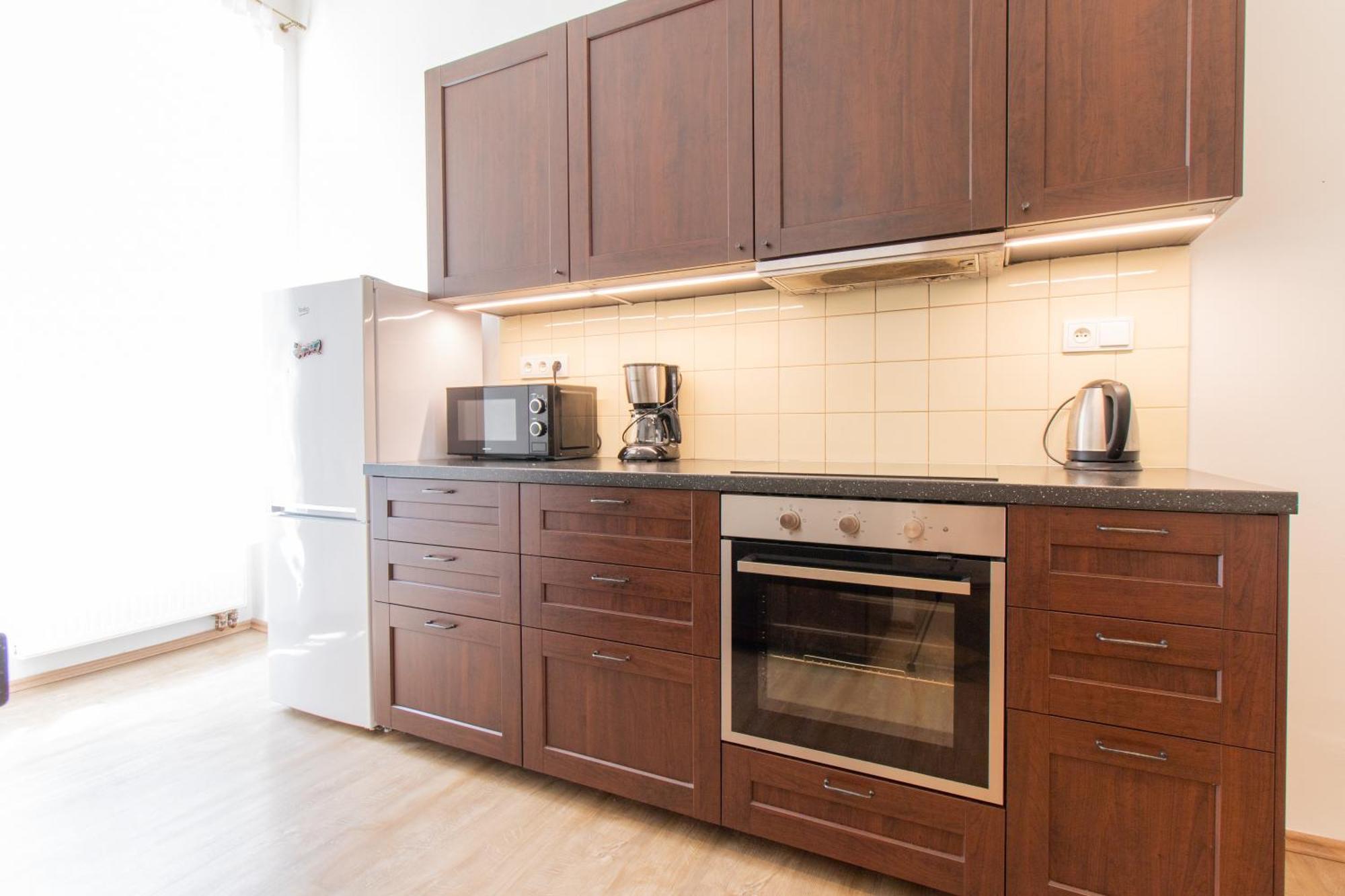 Riverside Cr Apartment