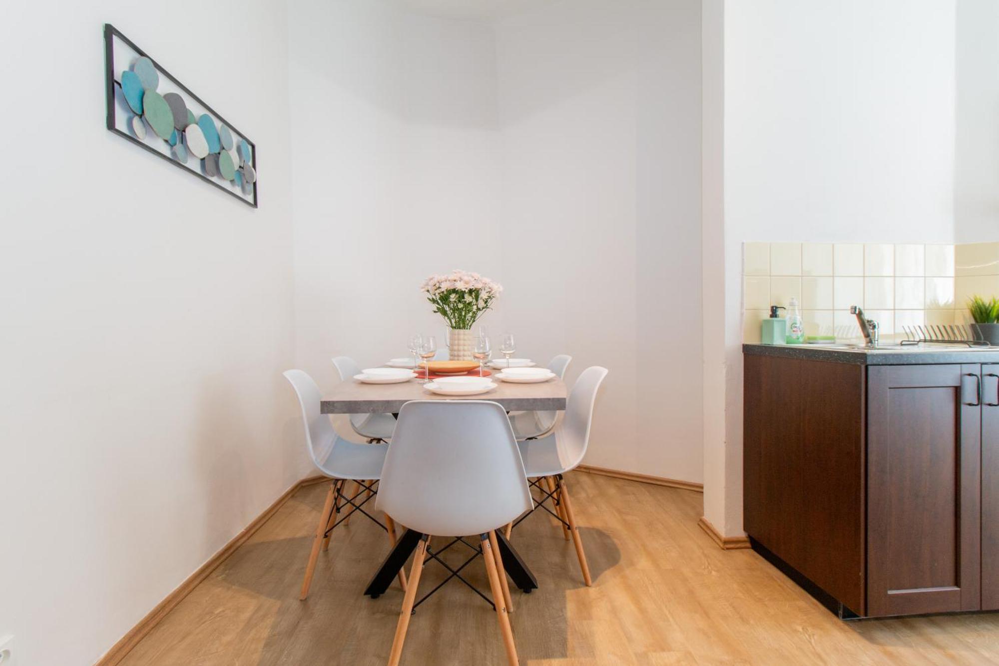 Apartment Riverside Cr