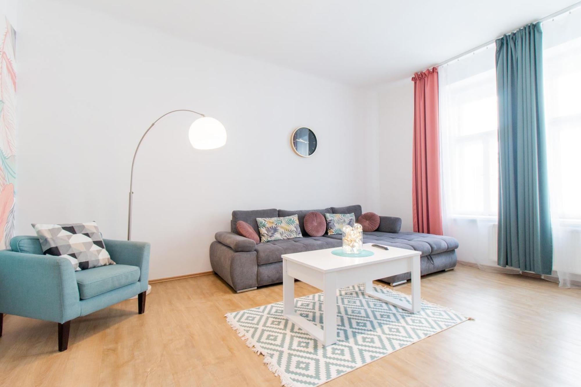 Apartment Riverside Cr
