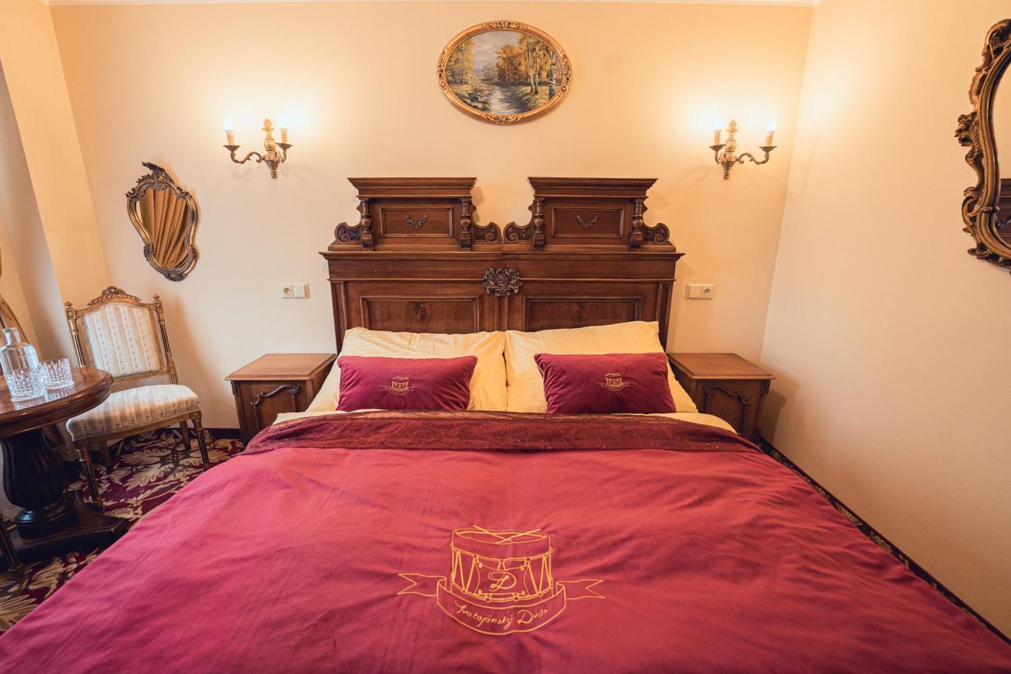 Svatojansky Dvur 4* Prague