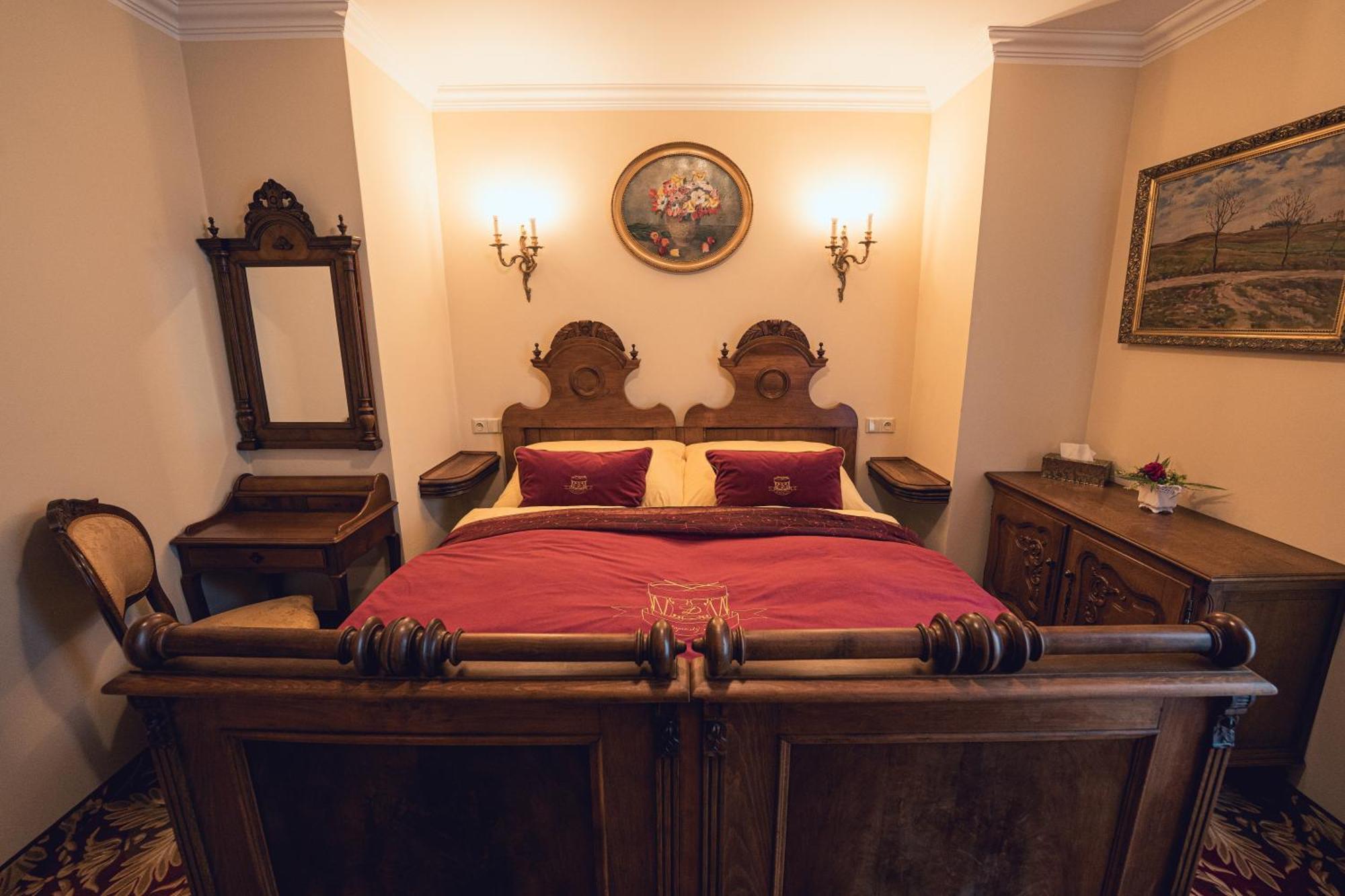 Svatojansky Dvur 4* Prague