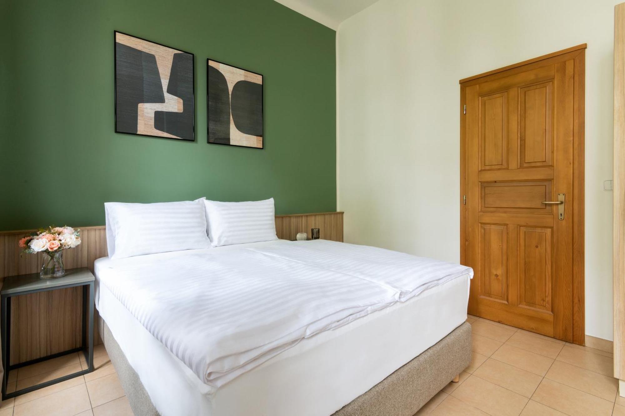 Bohemian Dreams And By Dwellfort 4* Prague