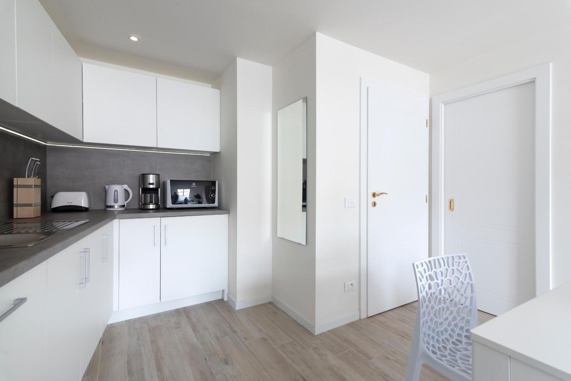 Aparthotel Kinsky Garden And By Dwellfort 4*