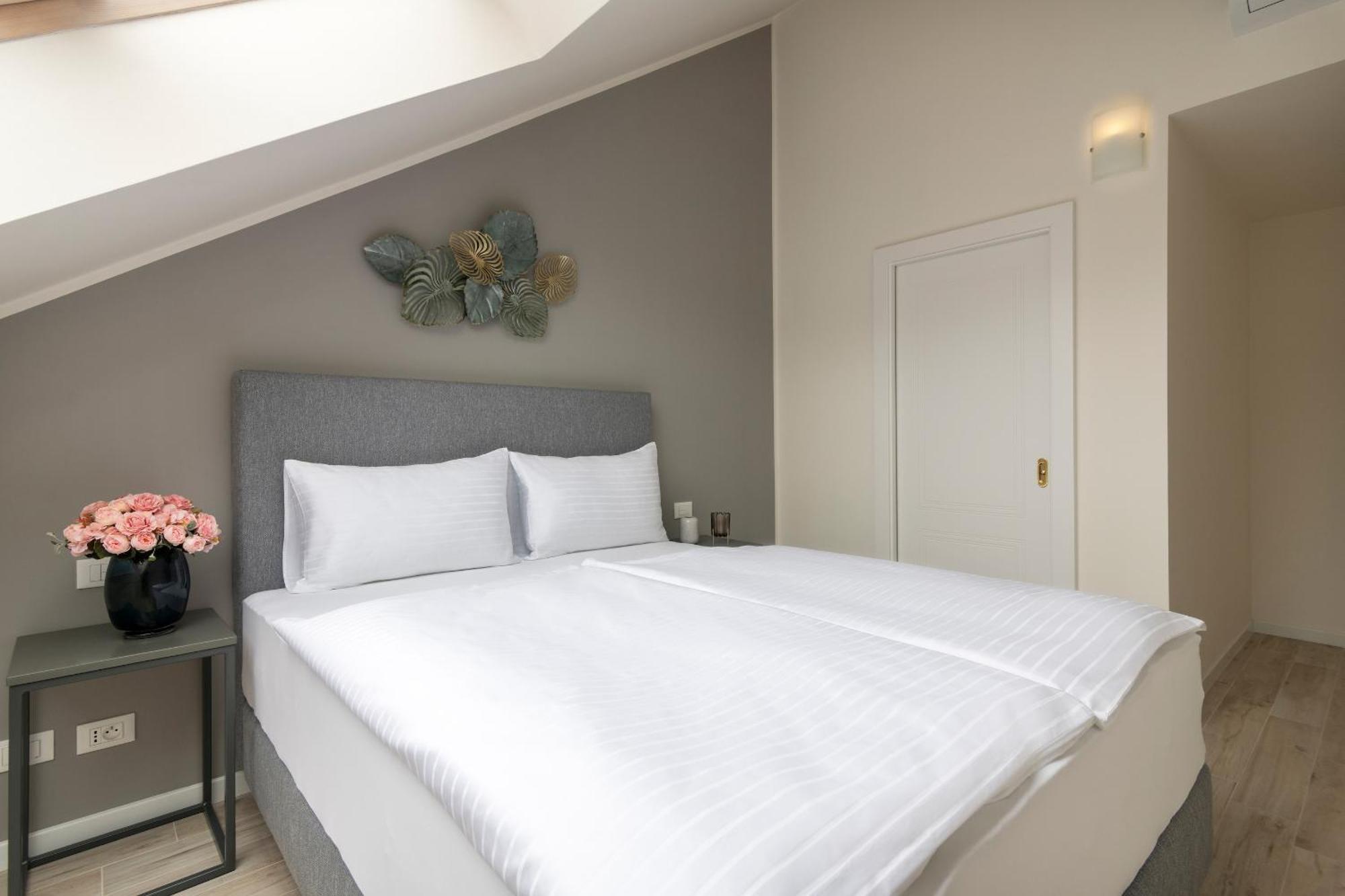 Aparthotel Kinsky Garden And By Dwellfort 4*