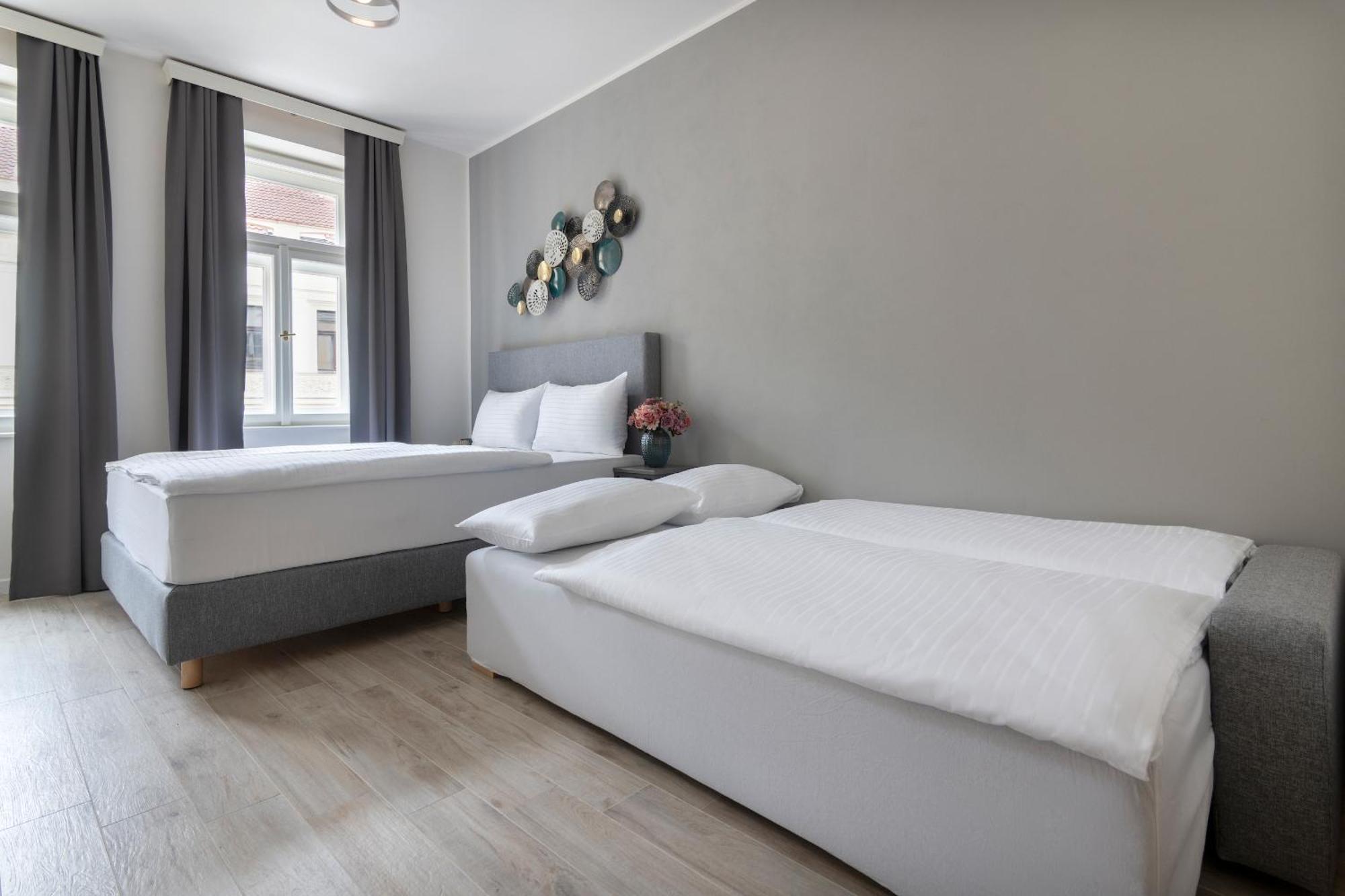 Kinsky Garden And By Dwellfort 4* Prague