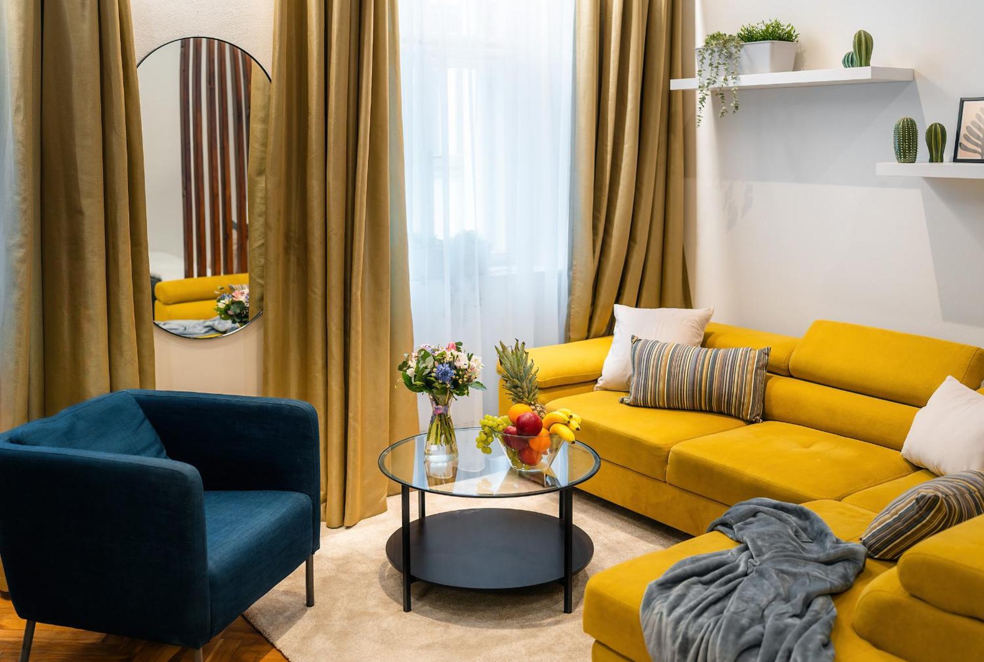 4br+2bath Old Town Family Oasis Luxury Prague