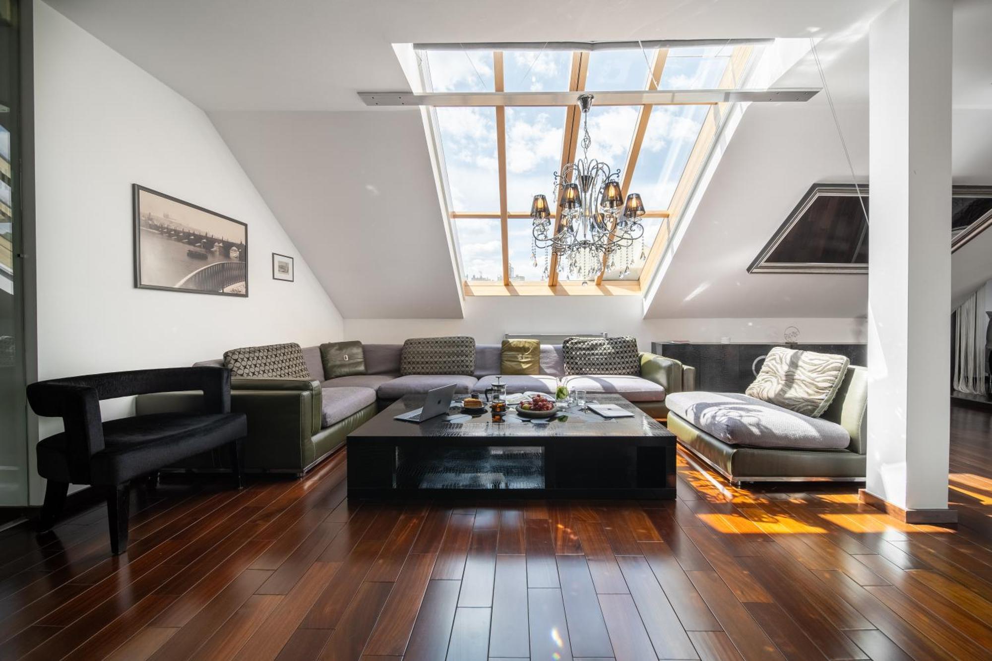 Apartment View Luxury With Foosball & Xbox - In Centre *