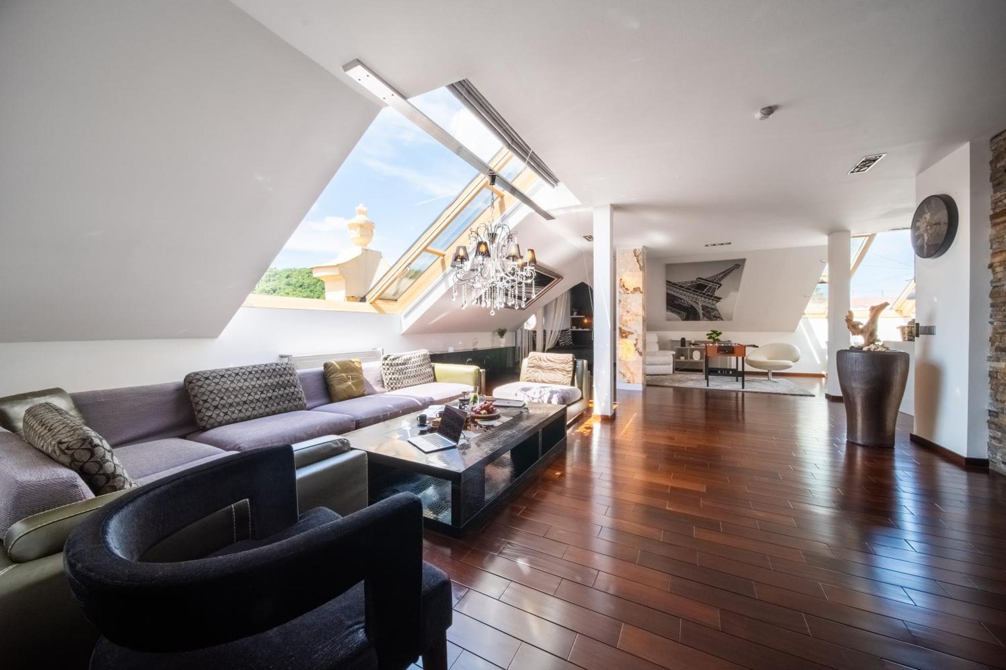 Apartment View Luxury With Foosball & Xbox - In Centre