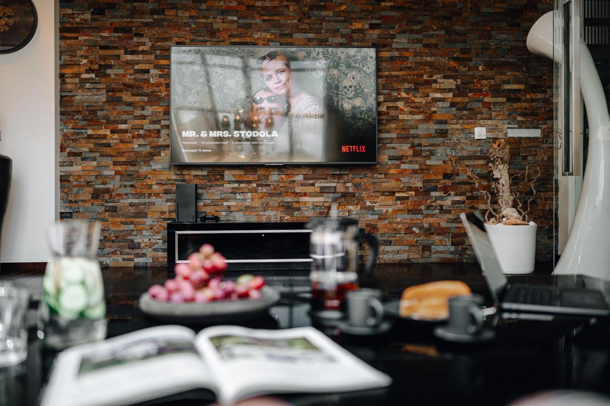 Apartment View Luxury With Foosball & Xbox - In Centre *