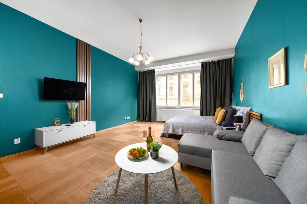Cityscape Charm Spacious 3 Bedroom Haven For 7 Daire