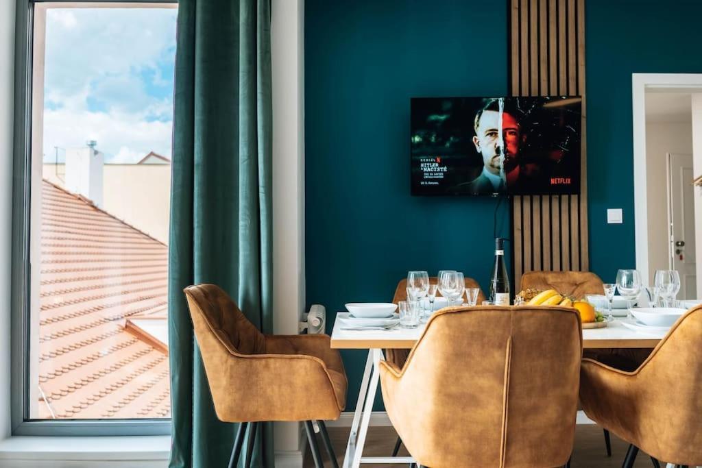 Cavallo Deluxe Xl City Center Apartment