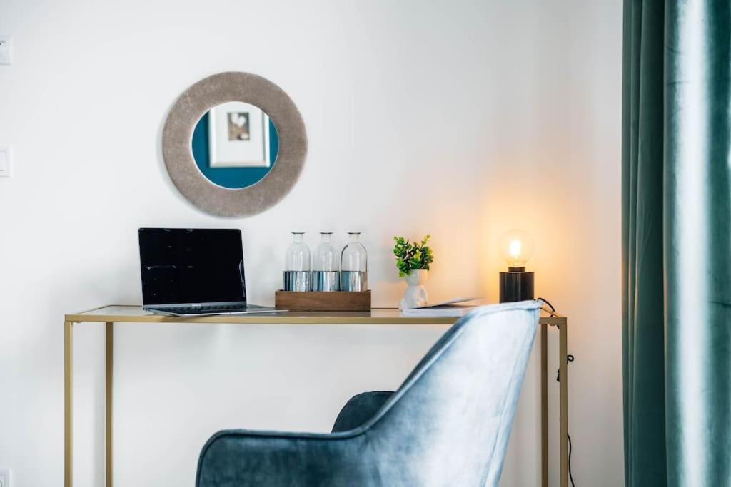 Cavallo Deluxe Xl City Center Apartment