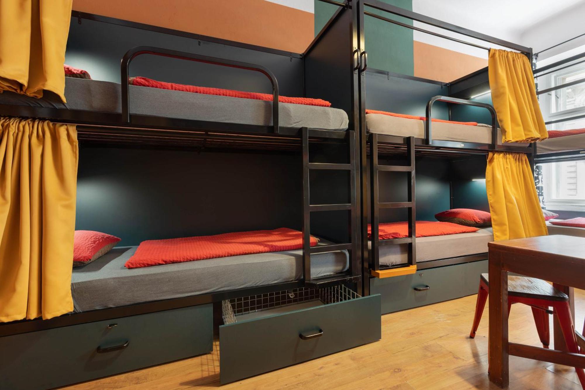 Hostel Elf Prague