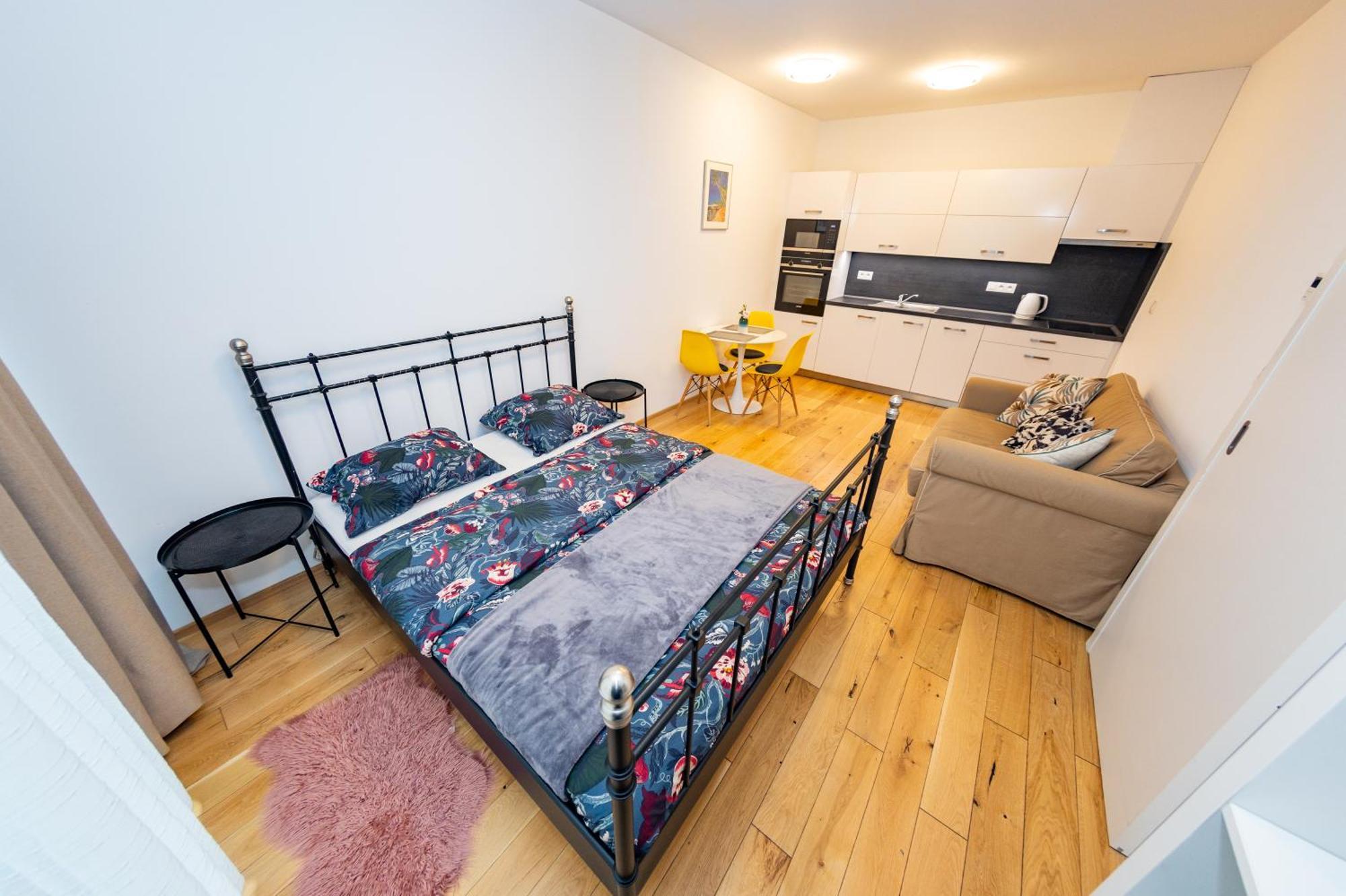 Appartement Lovely Apartment, Free Parking 1,55 Hight Prague