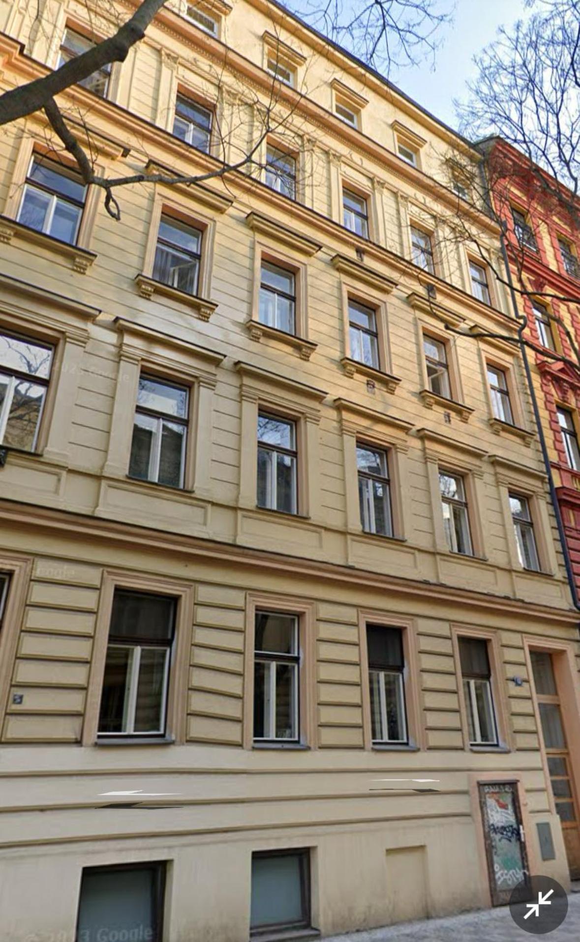 Apartment Spacious Karlin Lofty Prague