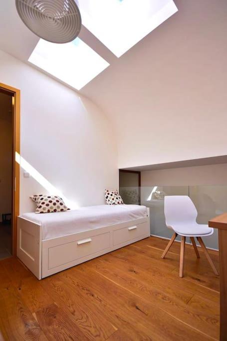 Legacy Duplex In Historic District By Rentez Daire