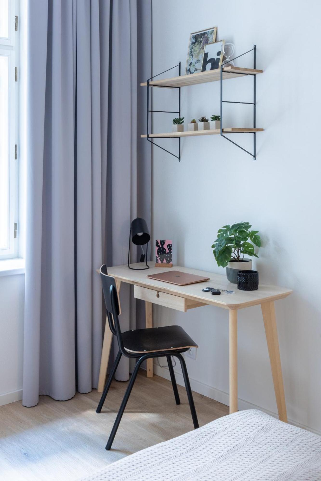 3bdr With Terrace And Electric Grill In Vinohrady By Days Apartment