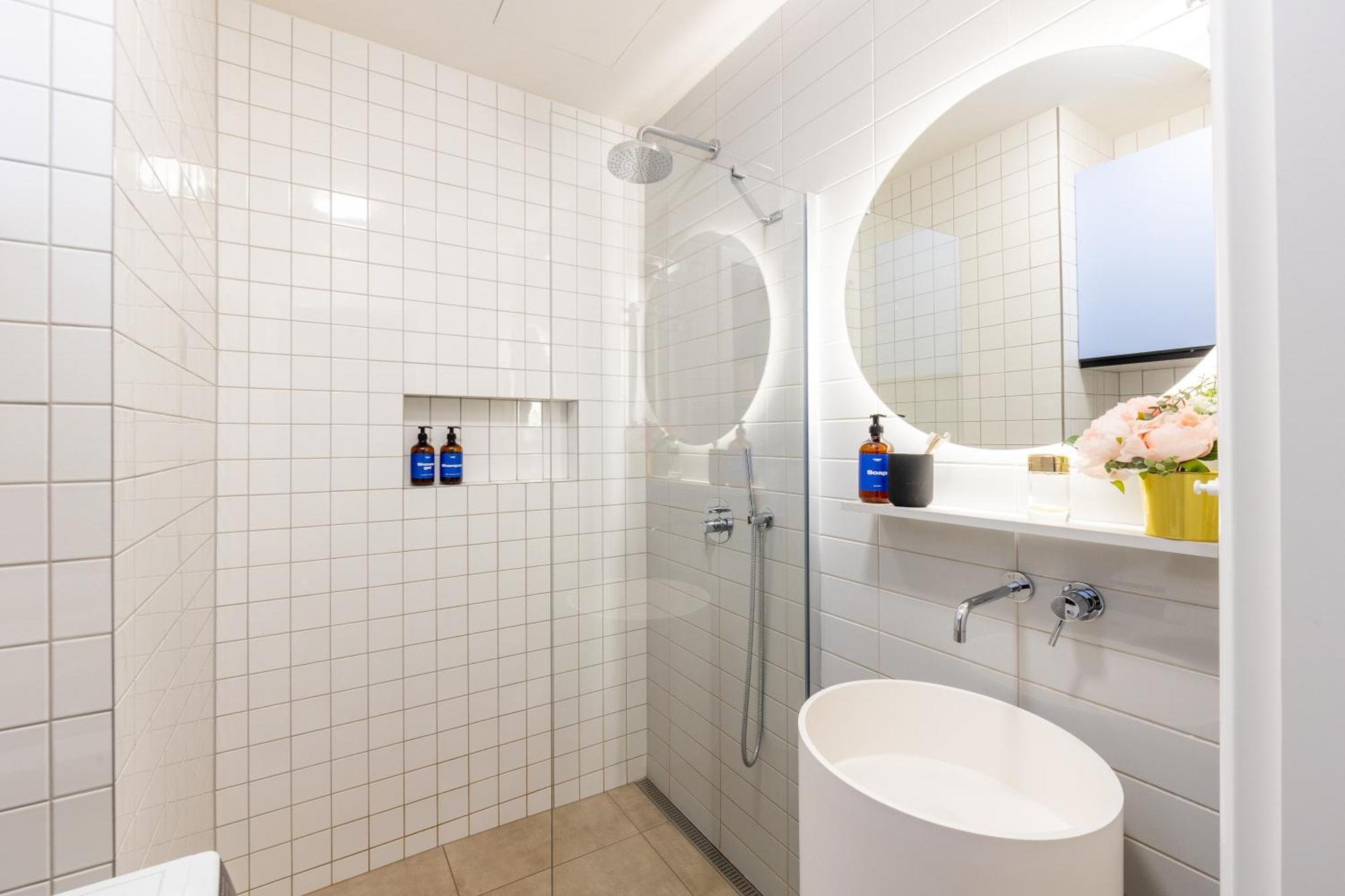 3bdr With Terrace And Electric Grill In Vinohrady By Days Apartment