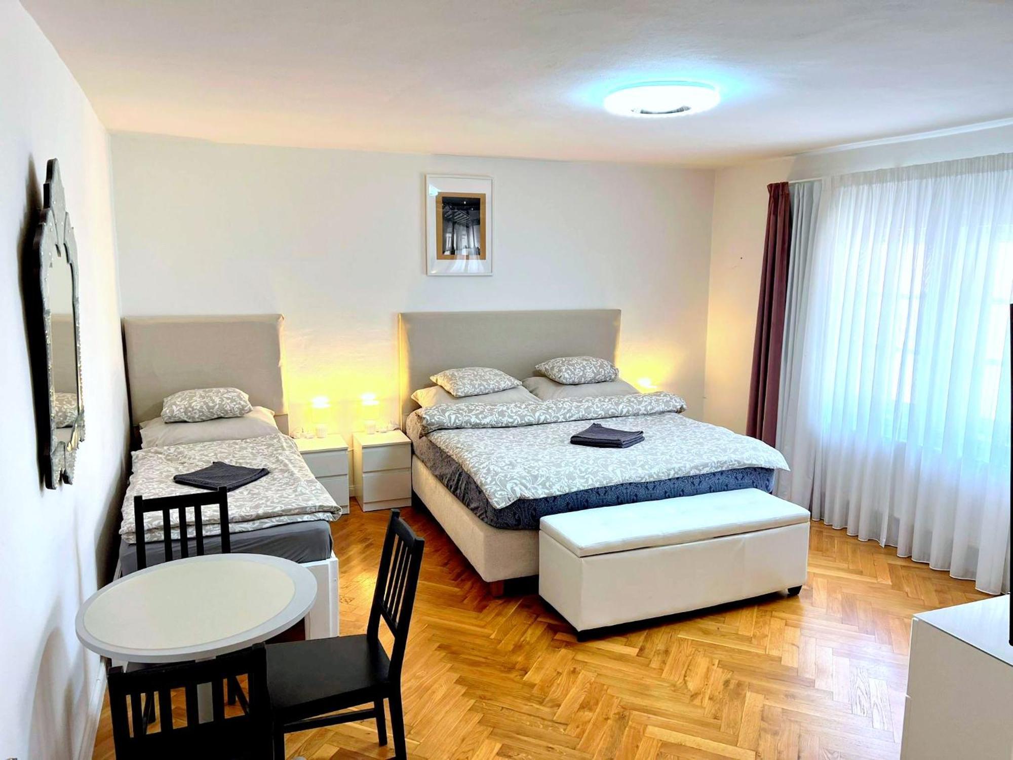 At The Blue Lion & Parking Assistance Apartamento
