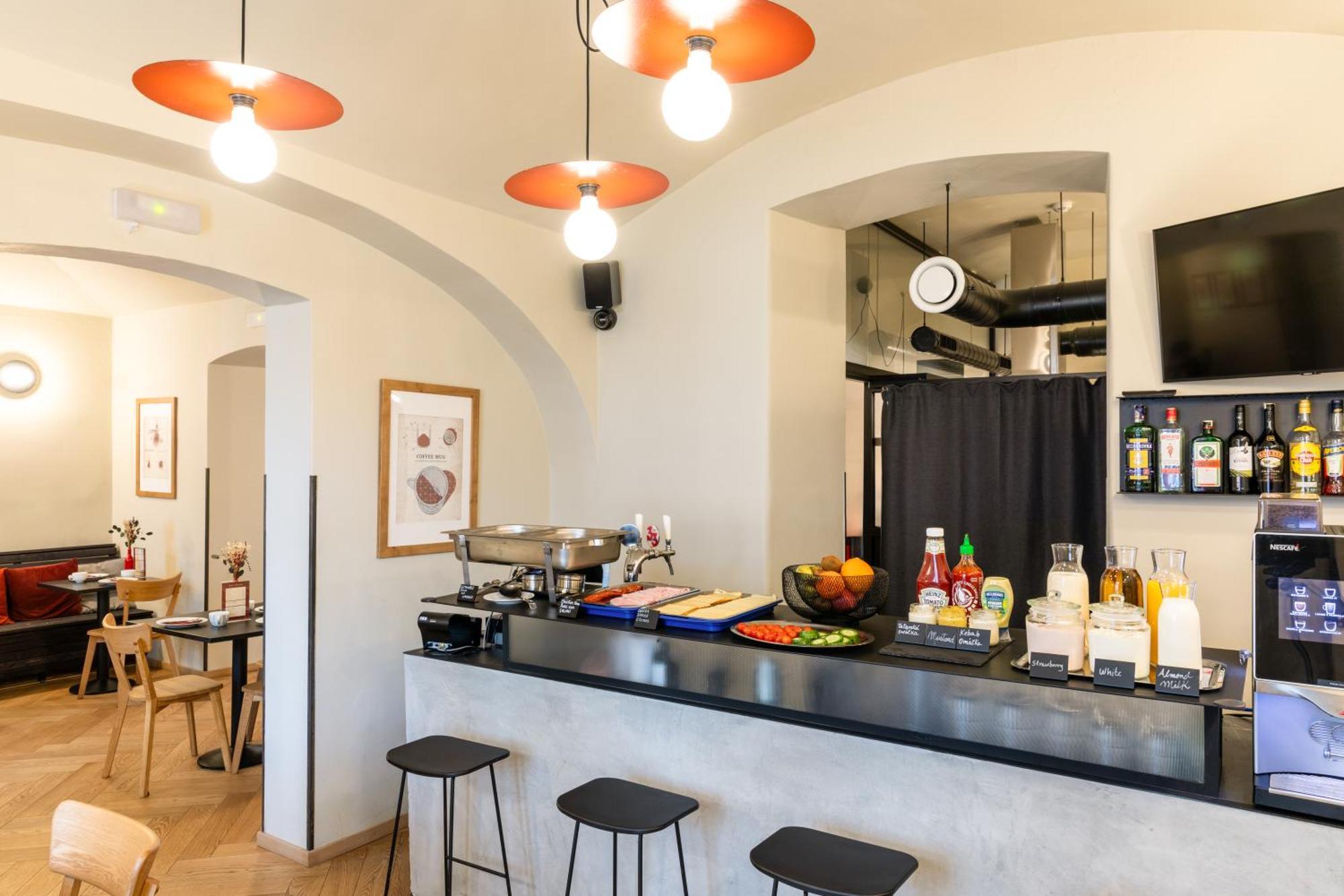 Sir Toby's Midtown Hostel Prague