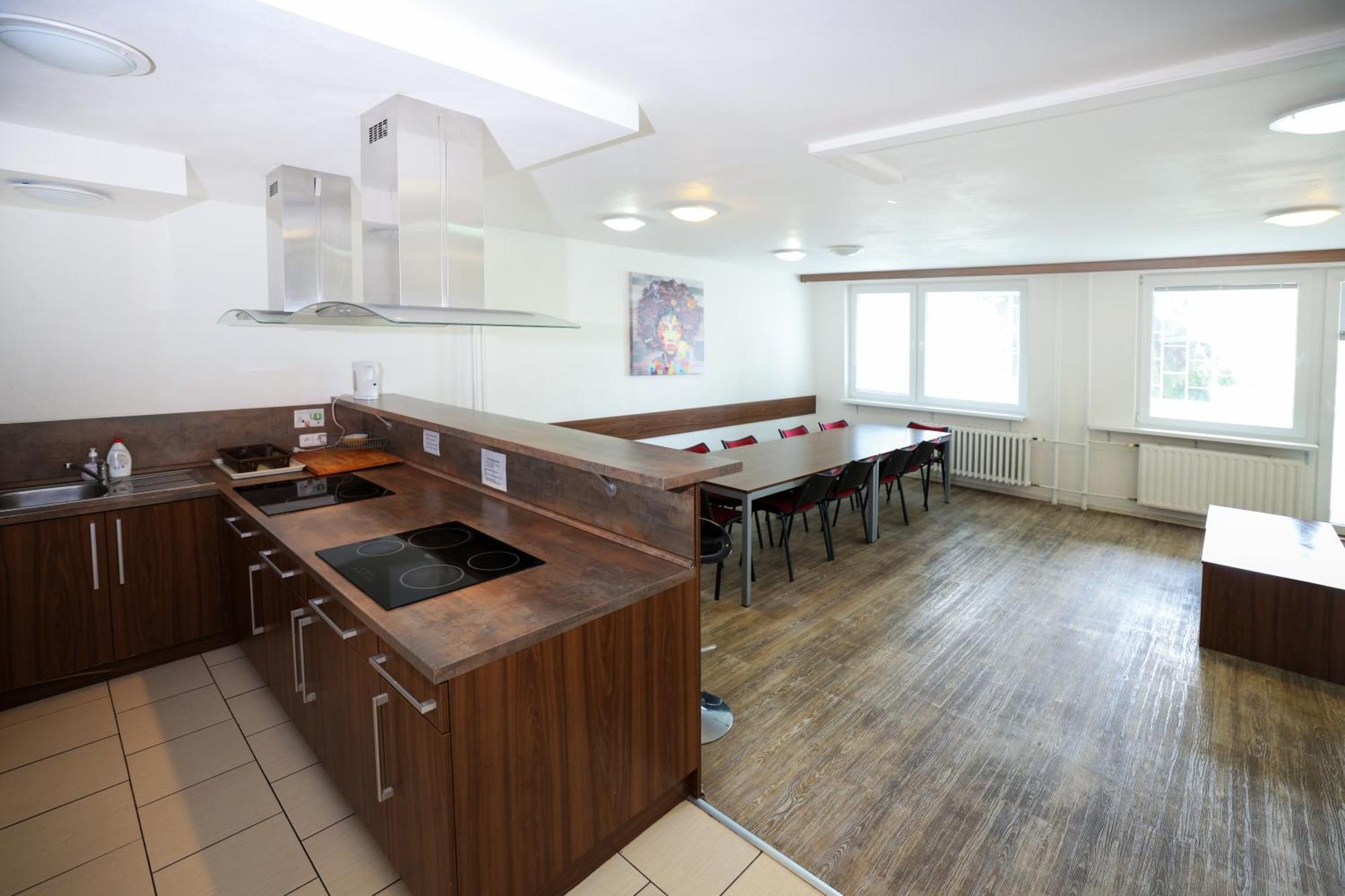 Eislerova Kolej Jarov Auberge de jeunesse *