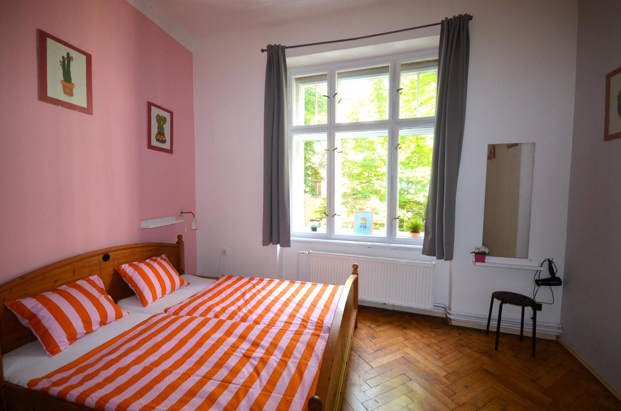 Travel&joy Backpackers Albergue *