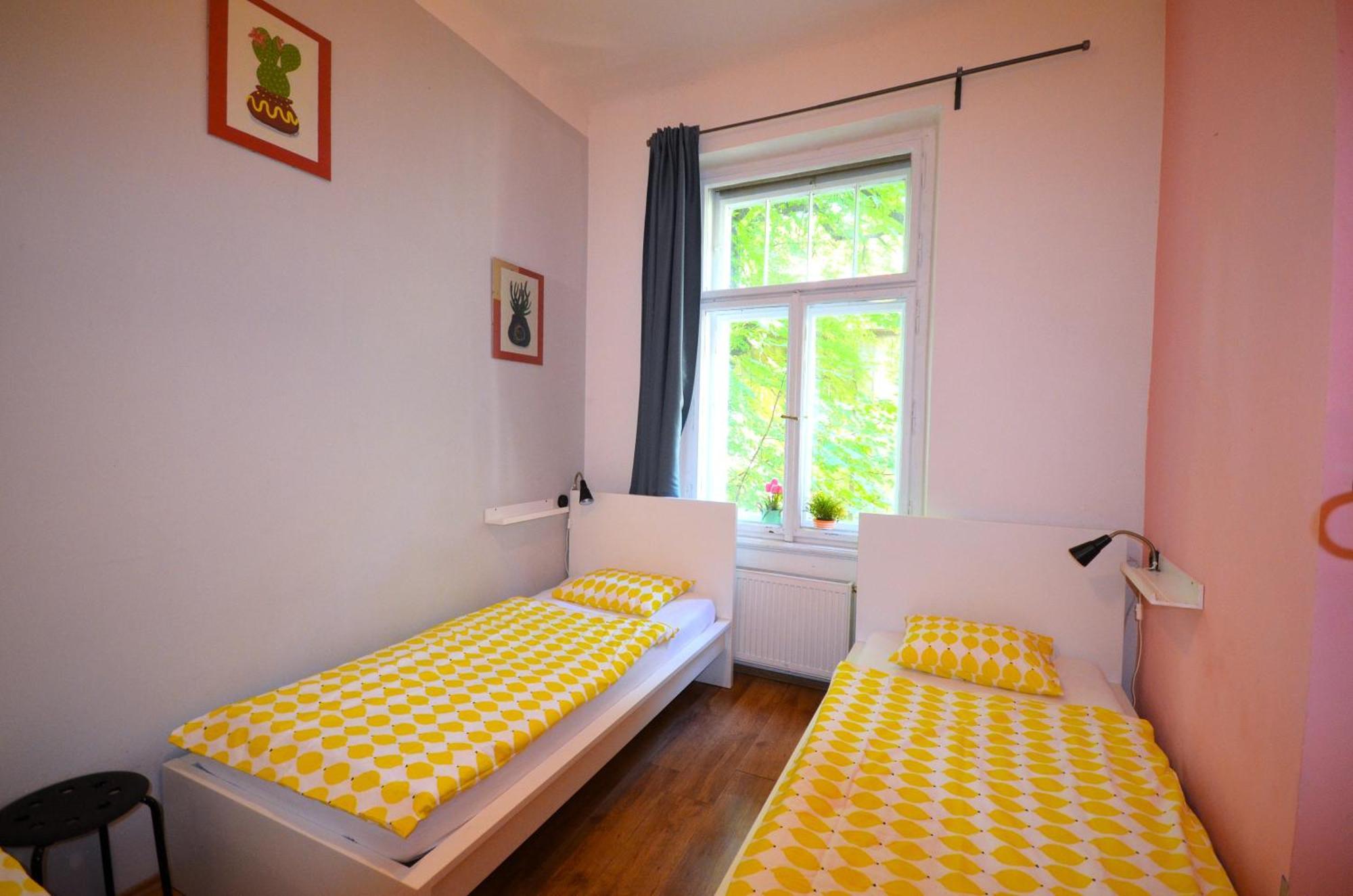 Travel&joy Backpackers Albergue