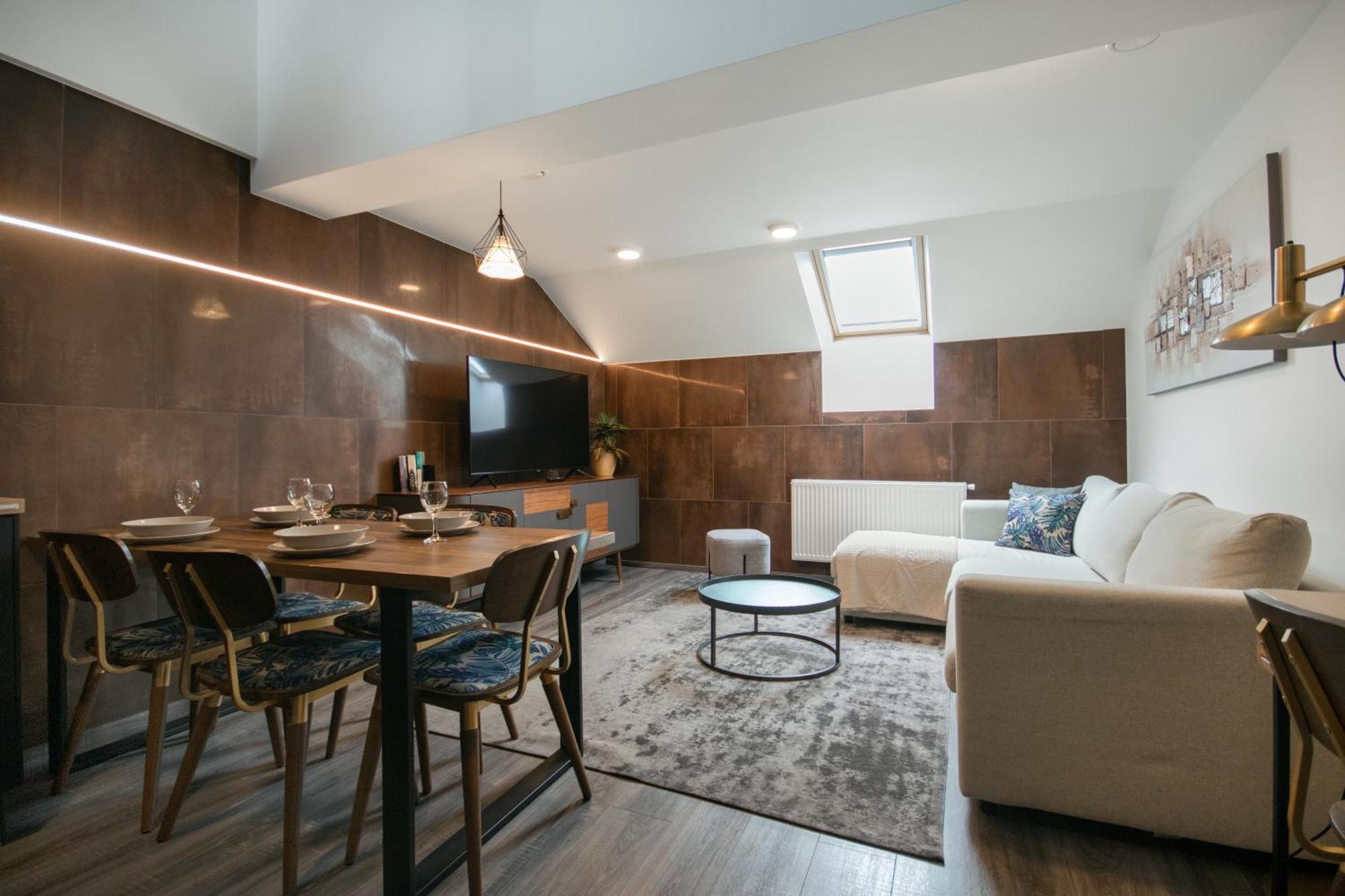 Coru House *