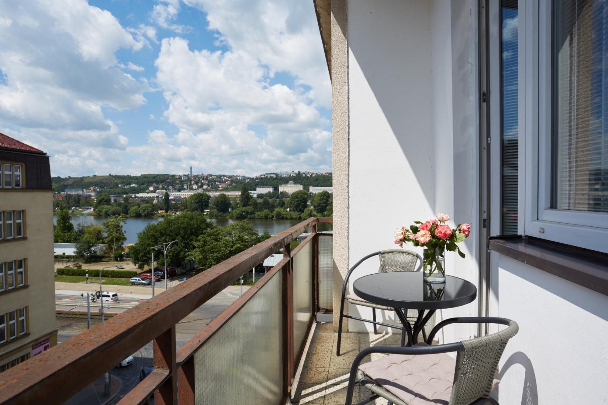 Luxury Riverside Appartement *