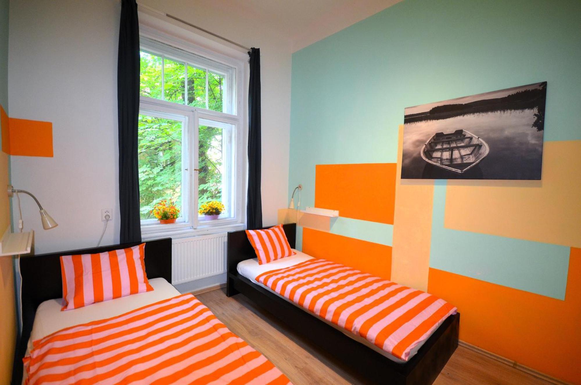 Travel&joy Backpackers Albergue