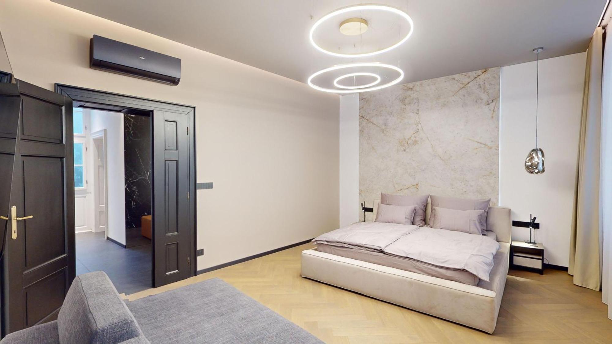Naprstek Castle View Apartment Prague
