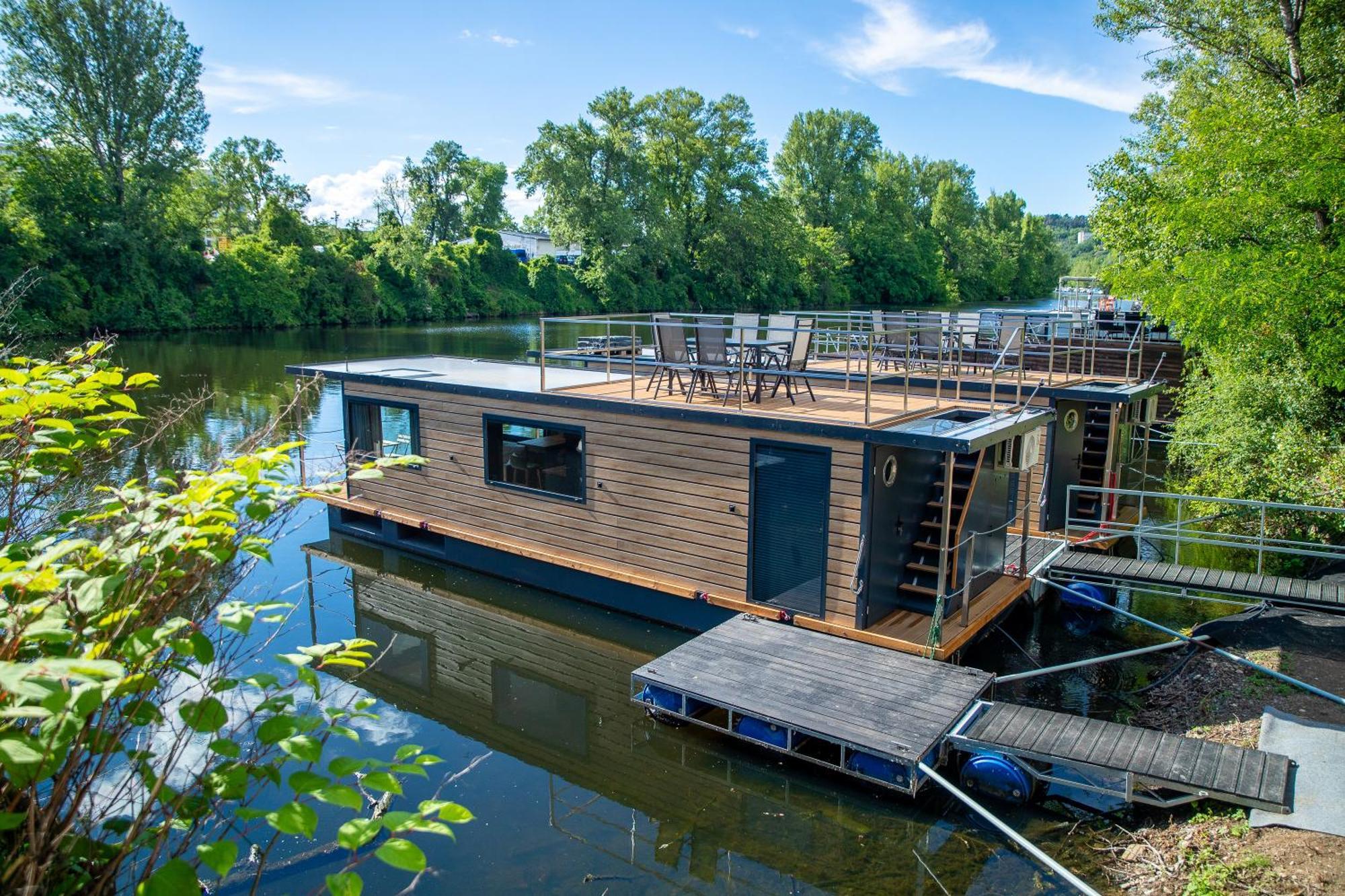 Bateau-hôtel Bay Houseboats