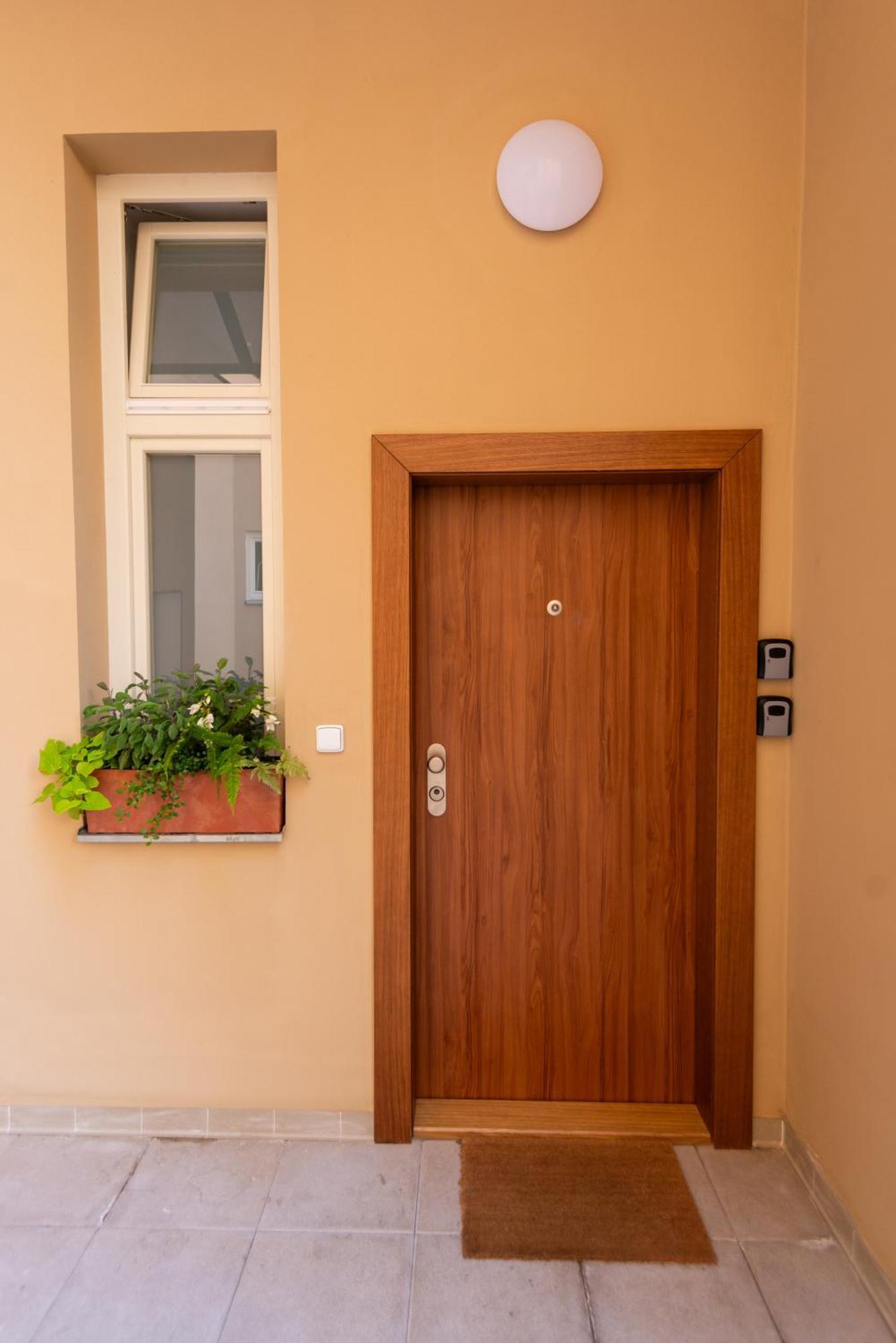 Apartamento Modern & Spacious Near The Old Town Praga