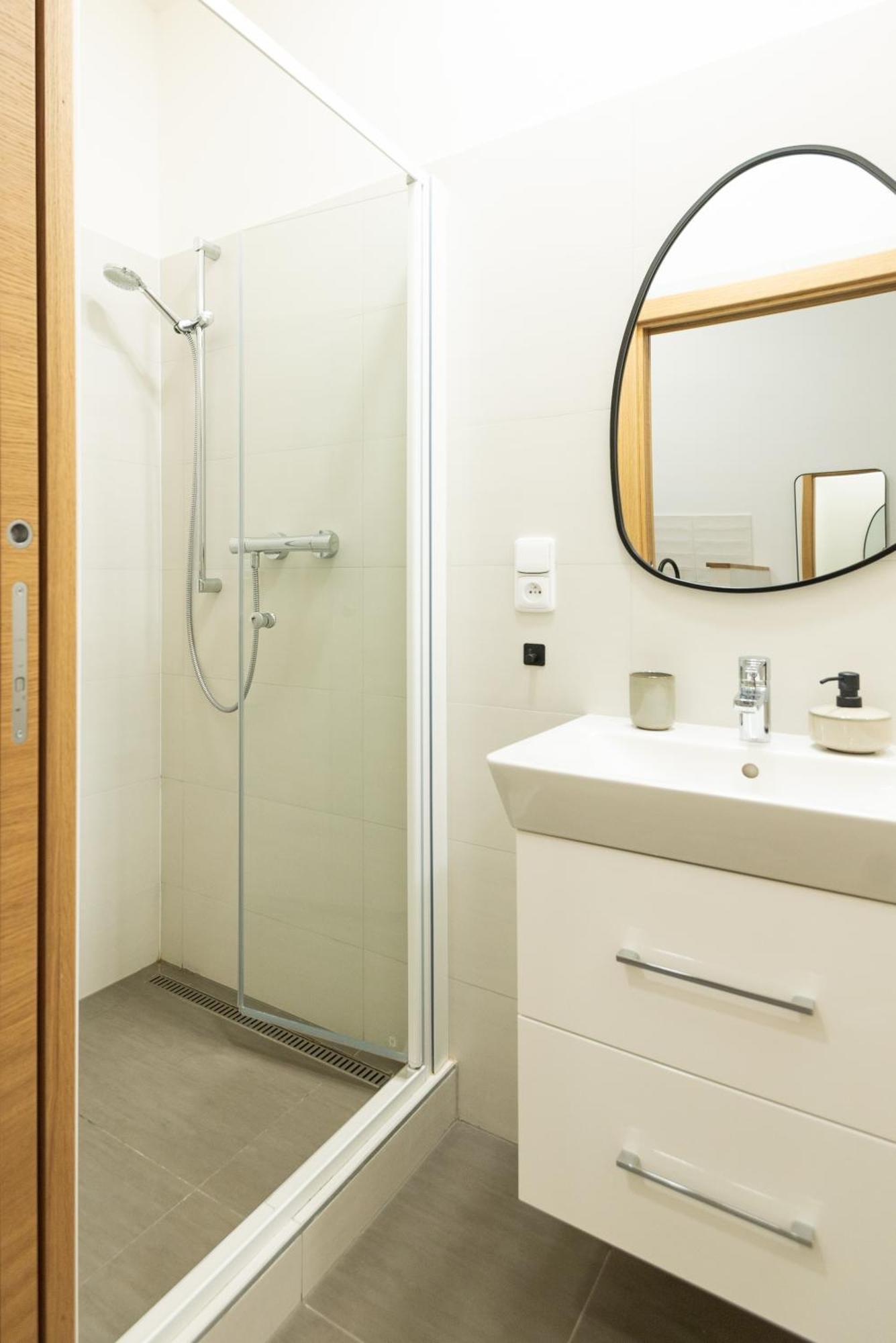 Modern & Spacious Near The Old Town Apartamento Praga