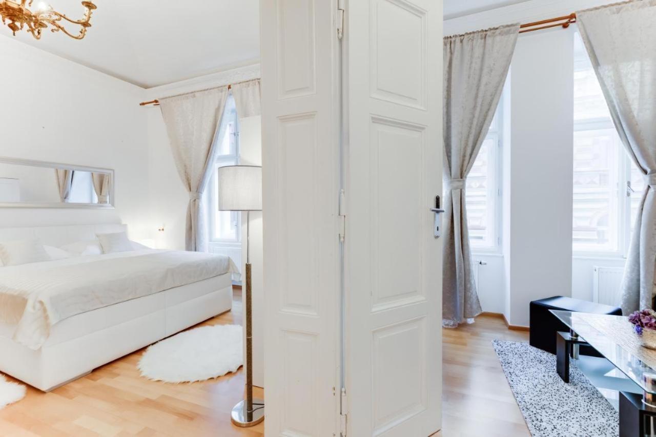 Wenceslas Square Royal Apartment