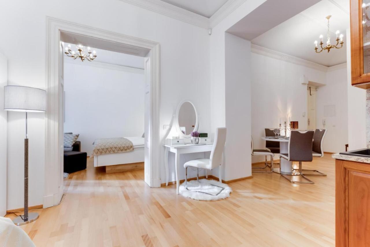 Wenceslas Square Royal Apartment *