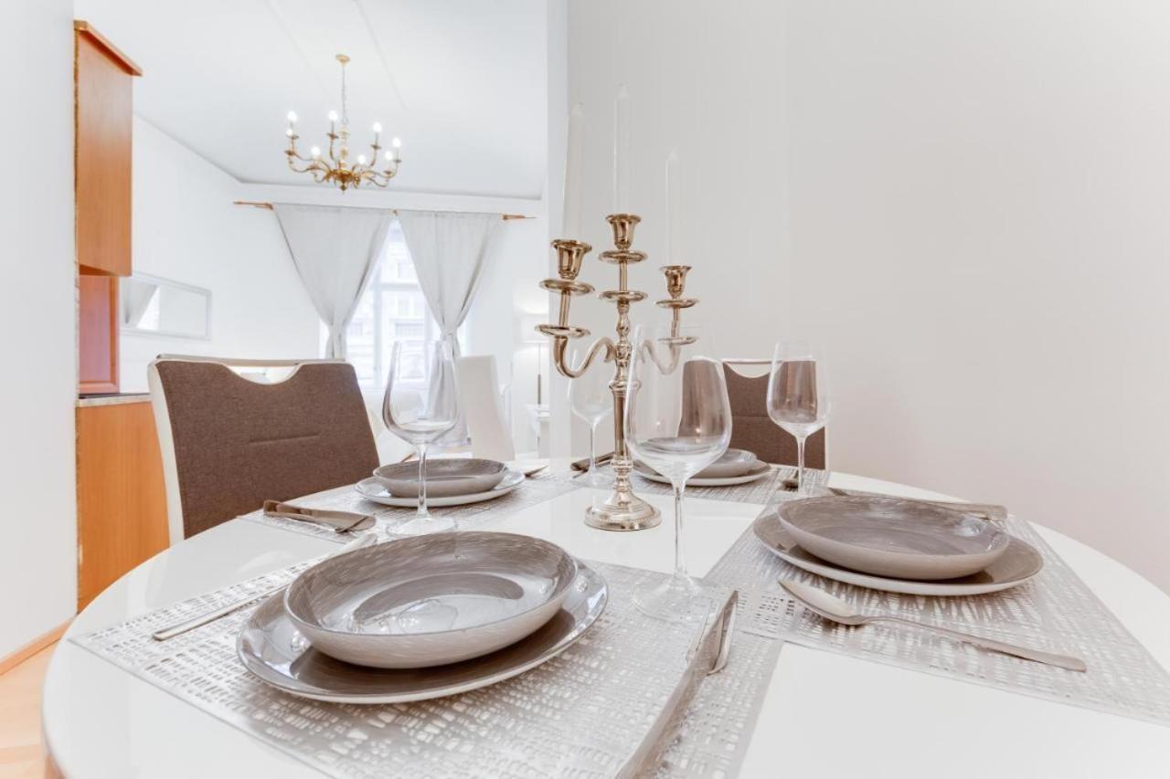 Wenceslas Square Royal Apartment Prague