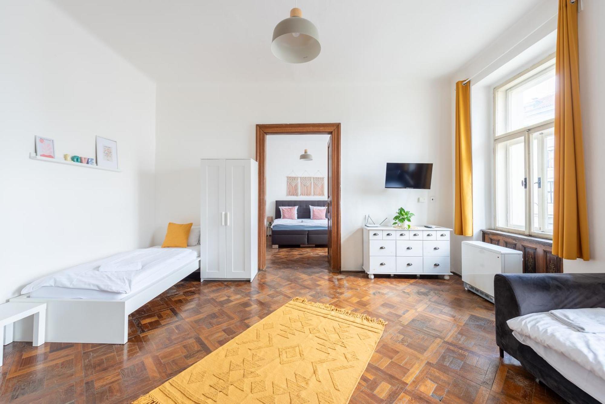 Tesnov Apartamento *