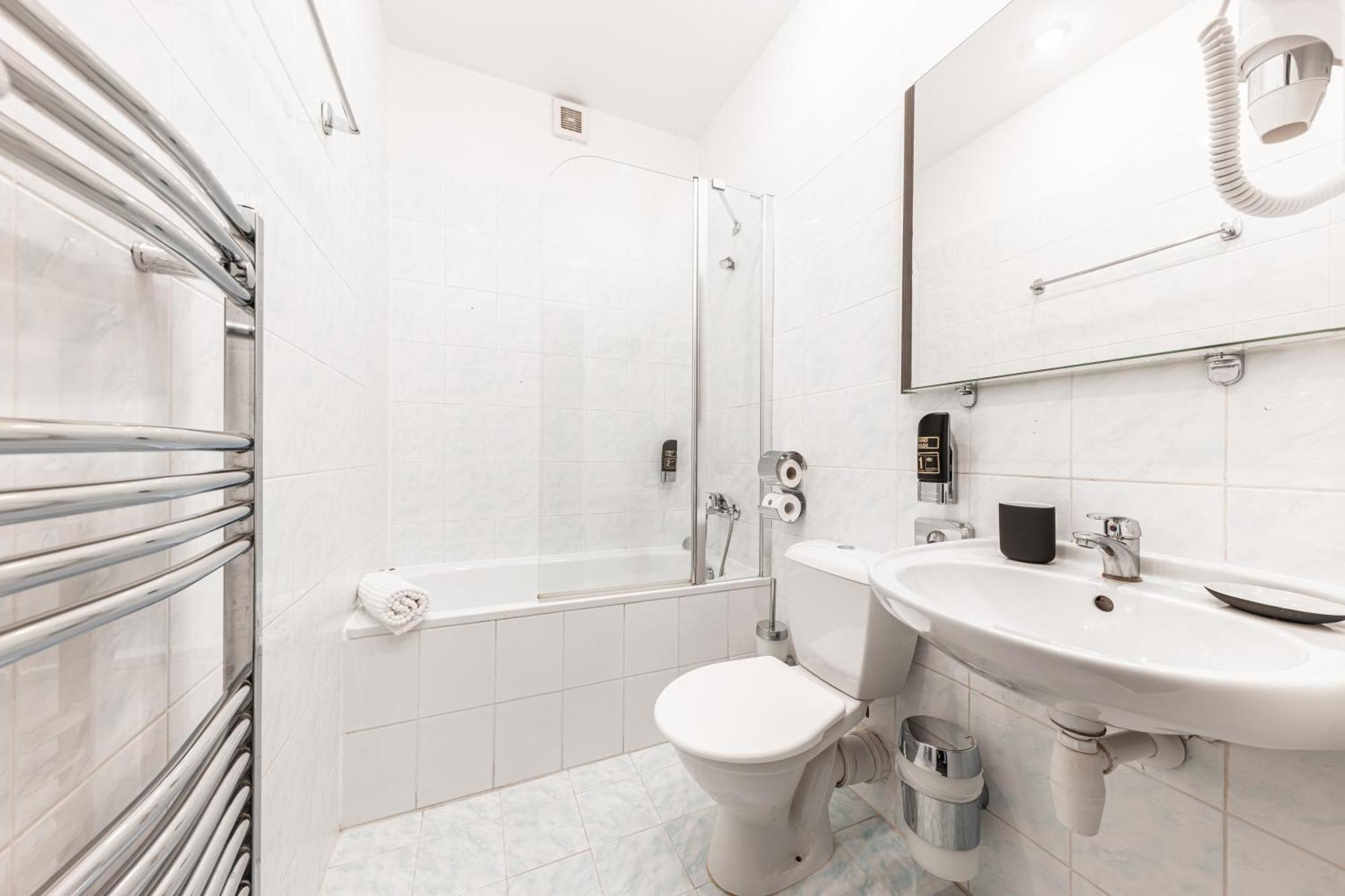 A1 Royal Plaza 3* Prague