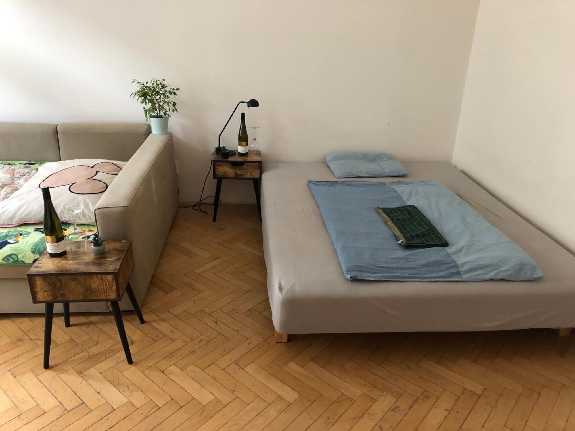 Bedroom In The Heart Of The Centre Of The Séjour chez l'habitant