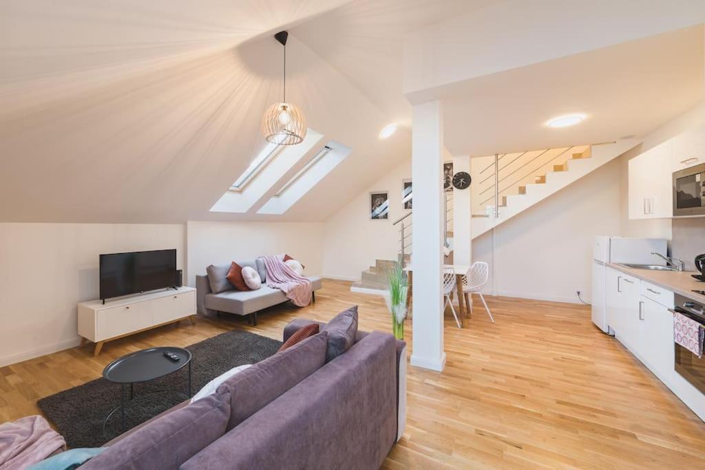 Royal Loft 110m2 Apartment