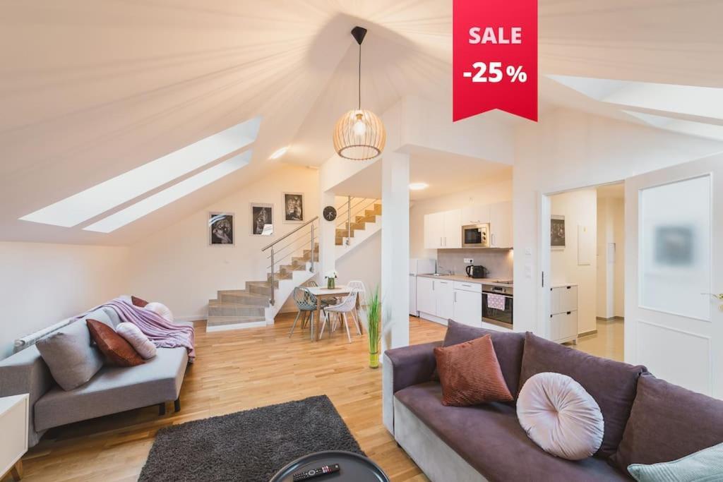 Apartment Royal Loft 110m2 Prague